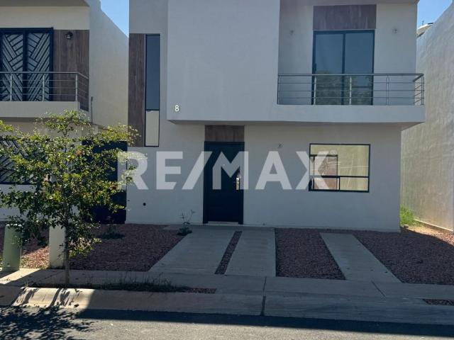 SE VENDE CASA EN VILLA MERLOT