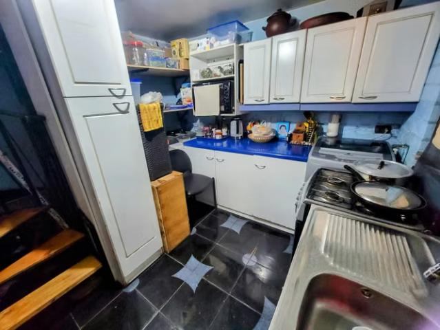 Se vende casa en Villa Miraflores de Renca | 4 dormitorios por 90000. 00 en Renca