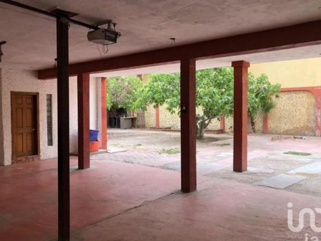 Se vende Casa en Zona Galerias Tec