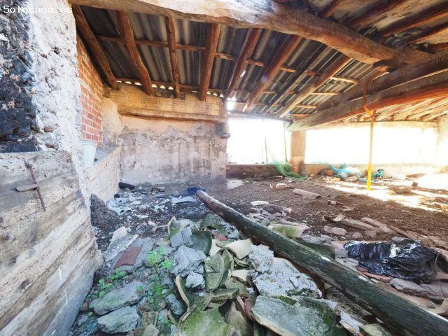 SE VENDE CASA INDEPENDIENTE EN SANT QUINTI DE MEDIONA