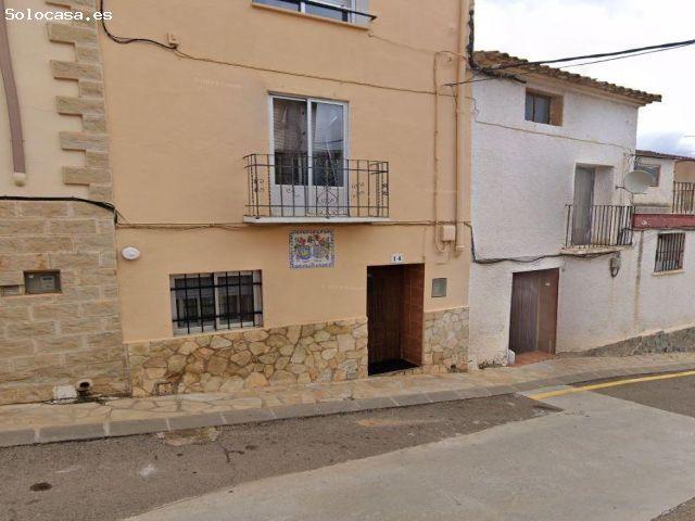Se vende Casa Independiente Okupa en Calle Codos 12 de Aguarón Zaragoza