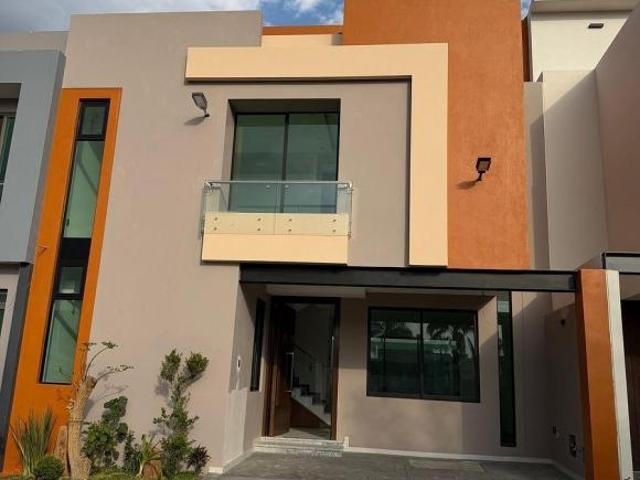 Se Vende Casa Jardin Real