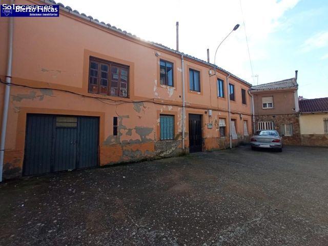 SE VENDE CASA PARA REFORMAR EN ASTORGA
