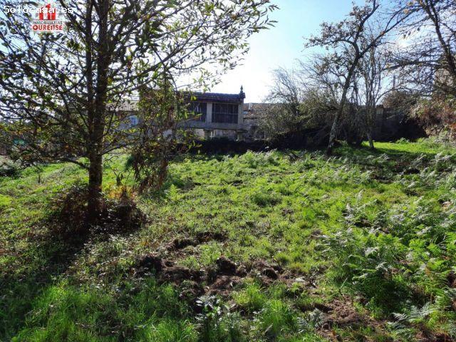 SE VENDE CASA PARA REFORMAR EN LA ZONA DE AMOEIRO