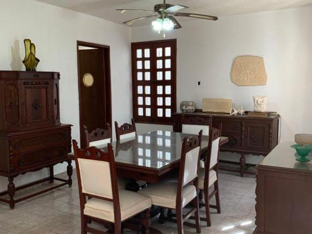 SE VENDE CASA PARA REMODELAR EN SUPERMANZANA 15