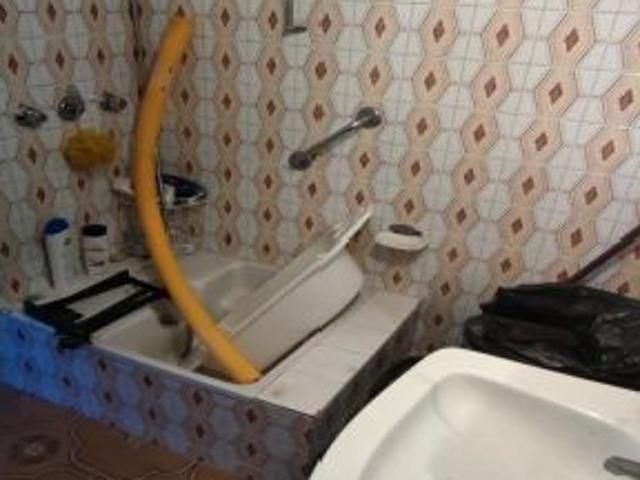 SE VENDE CASA PAREADA PARA REFORMAR EN NEDA, NEDA