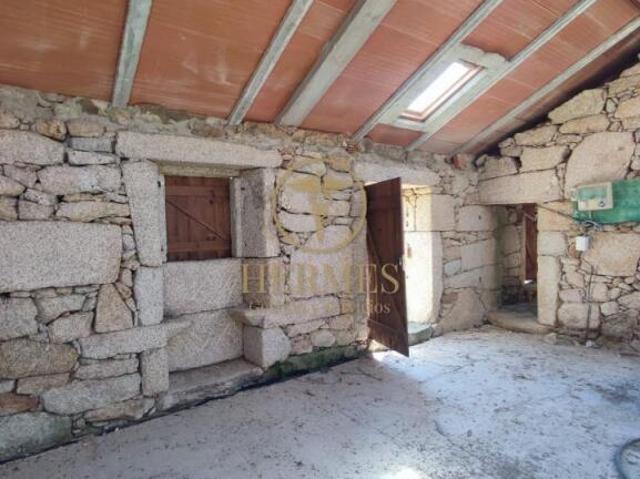 Se vende casa rustica en obra, Porriño