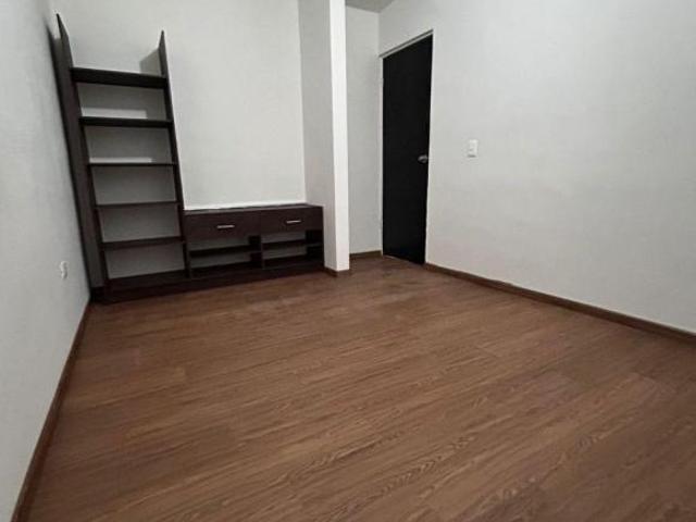 SE VENDE CASA RECIEN REMODELADA Y APLICA TODOS LOS CREDITOS