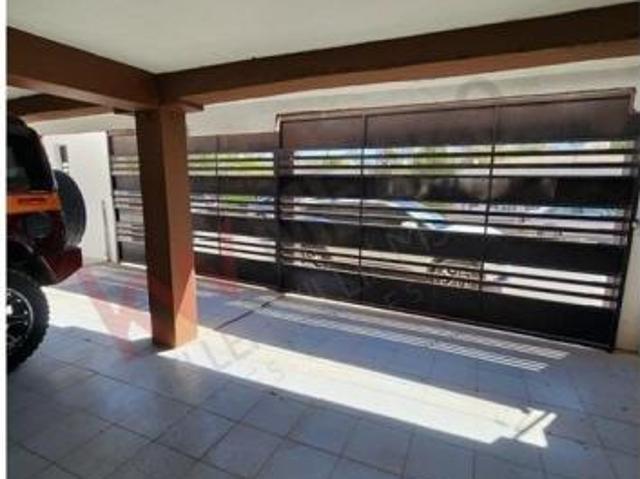 SE VENDE CASA SUPER AMPLIA