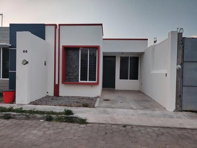 SE VENDE CASA SEMINUEVA SIN USAR LA ROMANA 66 AUTLÁN, JAL. EXCELENTE UBICACIÓN