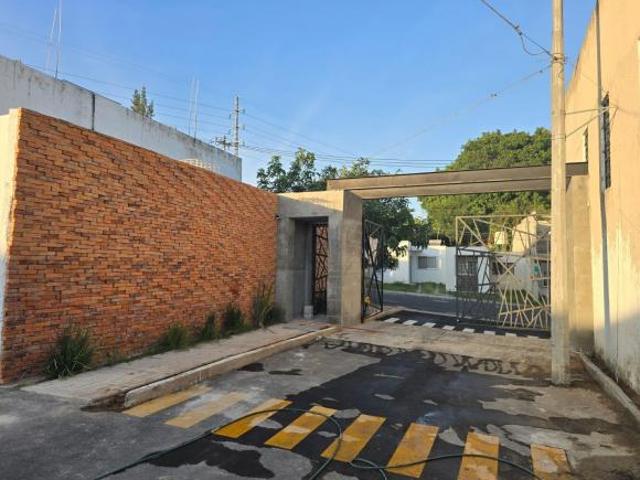 Se vende casa unica en coto 8 con amenidades 3 recs Prol Gob Curiel Tlaquepaque