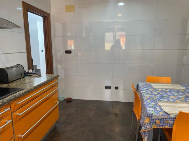 Se vende casa unifamiliar seminueva en Nueva Villa