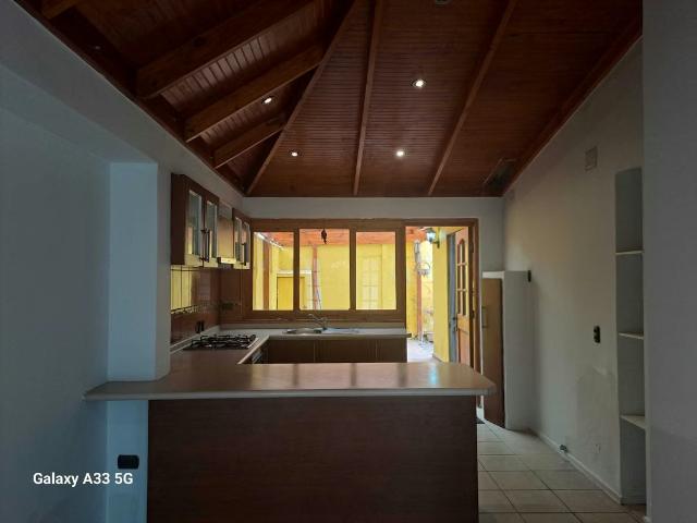 Se vende casa 1 piso La Florida La Serena 1520 | dormitorios por 3500.00 en La Serena