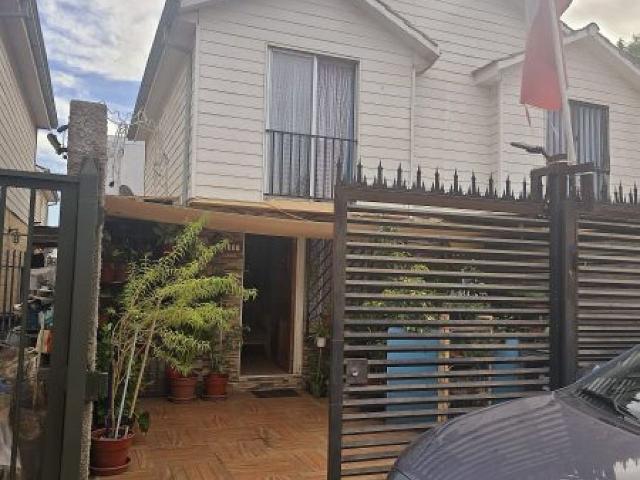 Se vende Casa 2 pisos 3D 2B en la comuna de Lampa
