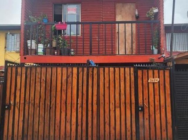 SE VENDE CASA 2D/1B/EST+2D A PASOS DE CALLE SALITRERAS RENCA
