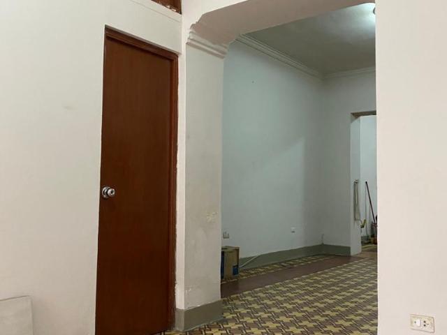 Se Vende Casa 3 pisos Cerca a la estación Caquetá Rimac