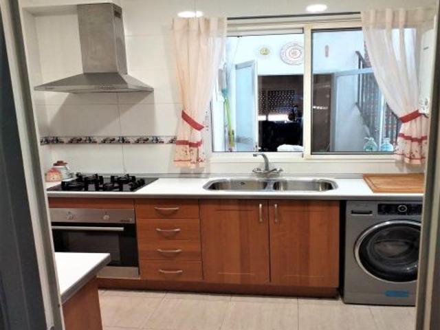 SE VENDE CASITA ADOSADA EN VINALESA.CALIDAD PRECIO