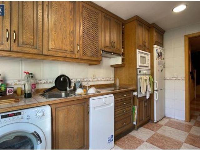 Se vende chalet de 3 dormitorios en Chiloeches, Guadalajara