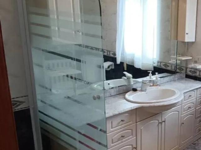 Se vende chalet de piedra en O Cumial con autobús urbano