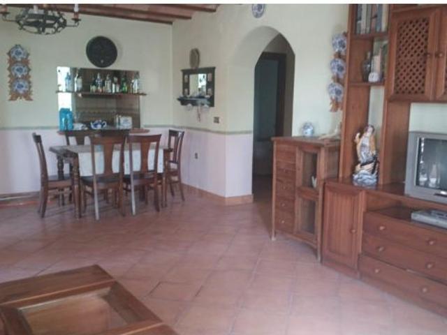SE VENDE CHALET EN LA HUERTA DE ARRIBA