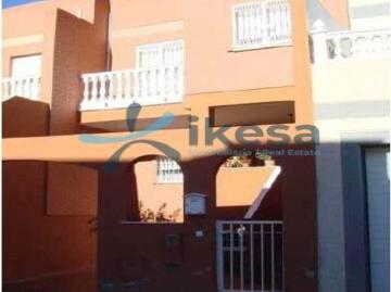 Se vende Chalet en la localidad de Almería