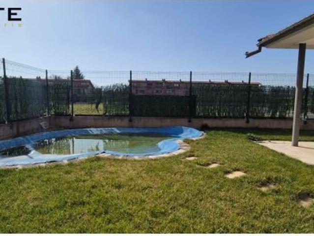 SE VENDE CHALET EN LA RIOJA