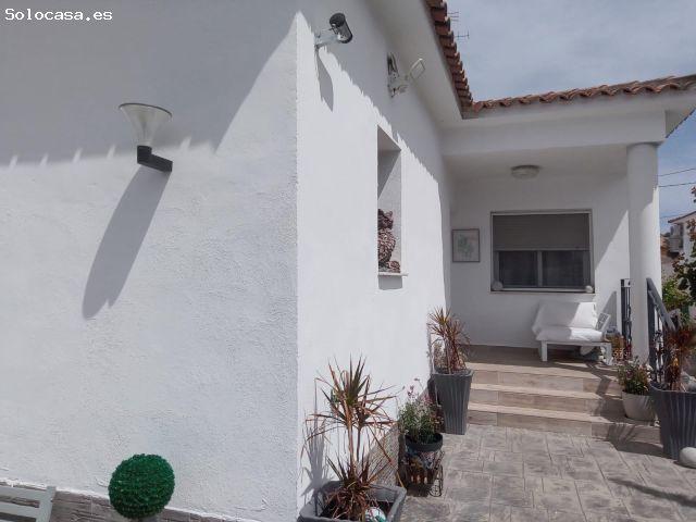 Se vende chalet pareado en La Pobla de Vallbona, Valencia