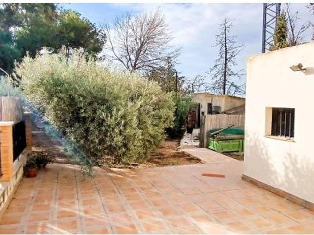SE VENDE CHALTE DE 5 DORMI, 3 BAÑOS, PISCINA, PARCELA 2300 MST, 250 MST2, CASA, BARABACOA, AMUEBLAD