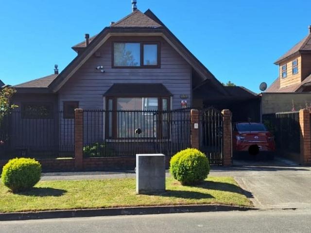 SE VENDE AMPLIA CASA EN MIRADOR DE LA BAHIA