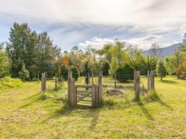 Se vende complejo hotelero en pucon | 11 dormitorios por 14200.00 en Pucón