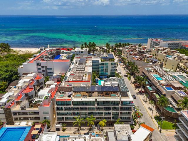 Se vende condo moderno amueblado de 2 rec en OCEANA