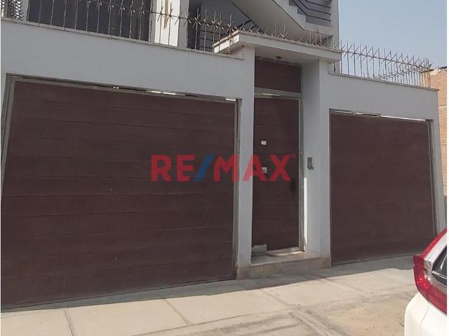 Se Vende Cochera Externa En Carabayllo