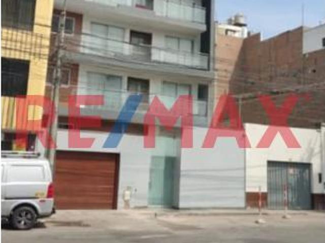 Se Vende Deparatmento De Estreno En Lince