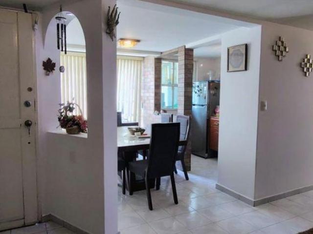 Se vende departamento con excelente distribución