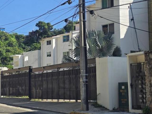 SE VENDE DEPARTAMENTO CON ROOF GARDEN EN BALCONES DE COSTA AZUL ACAPULCO