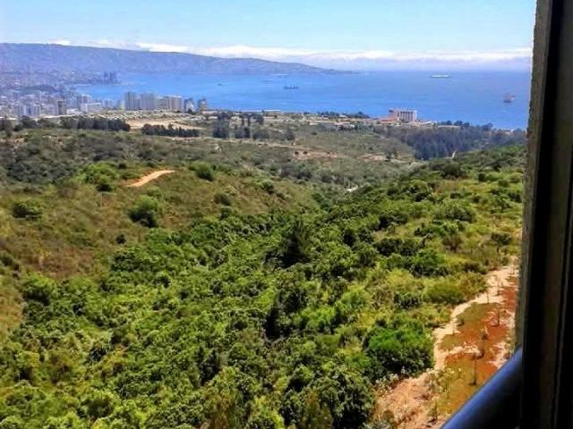 Se vende departamento con vista al mar