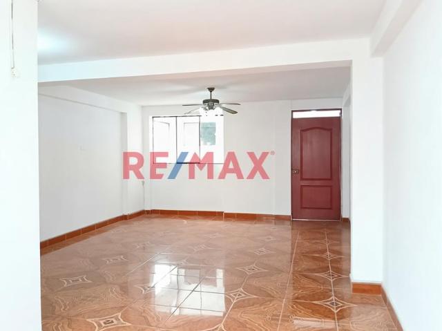 Se Vende Departamento Centrico Y Con Buena Distribucion En Lince