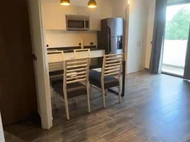 Se vende Departamento Amueblado en Condominio de Zona Diamante, Playa del Carmen