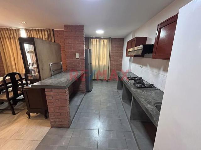 Se Vende Departamento De 122.5 M2 Paradero 21 De Las Flores S.J.L