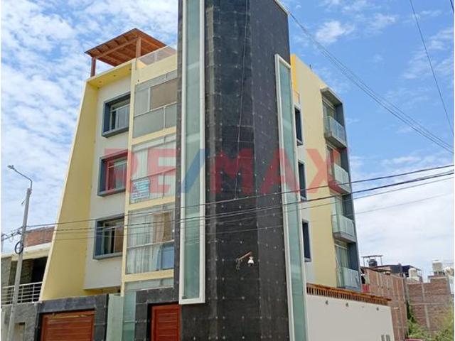 Se Vende Departamento Duplex Miraflores Country Club