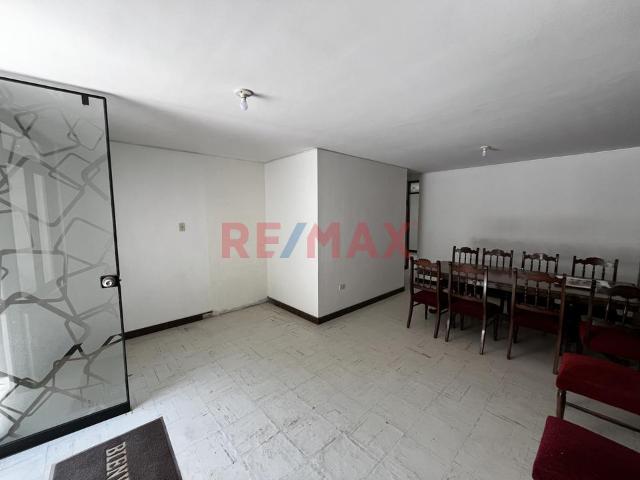 Se Vende Departamento En Excelente Ubicacion En El Cercado De Arequipa