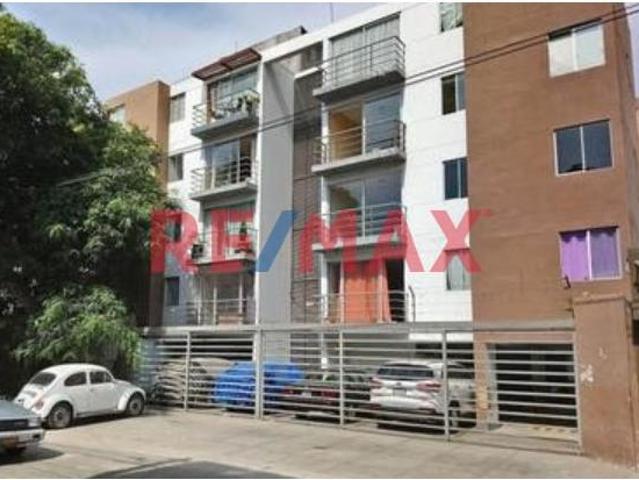 Se Vende Departamento En La Campiña Chorrillos