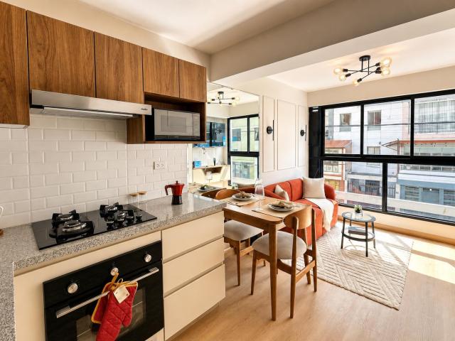 Se Vende Departamento en Miguel, edificio frente a parque