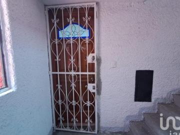 Se vende departamento en Santa Clara Ecatepec, Estado de Mexico