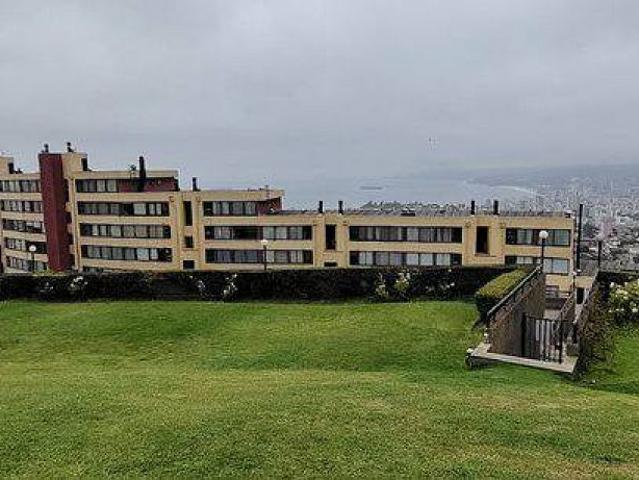 Se vende departamento en Viña del Mar – Condominio Brisas, sector Agua Santa