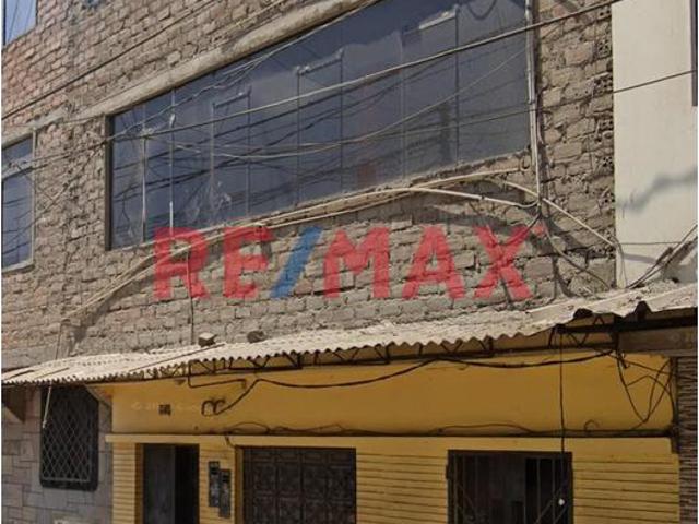 Se Vende Departamento Triplex A 4 Casas De La Avenida Principal 26 De Marzo En Florencia De Mora