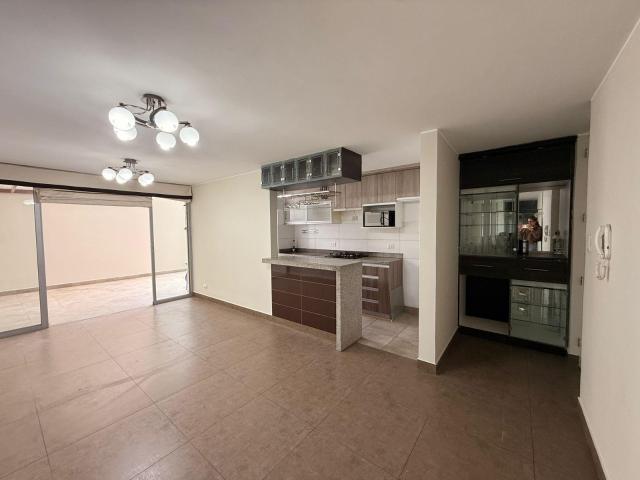 SE VENDE DPTO CON TERRAZA EN BREÑA