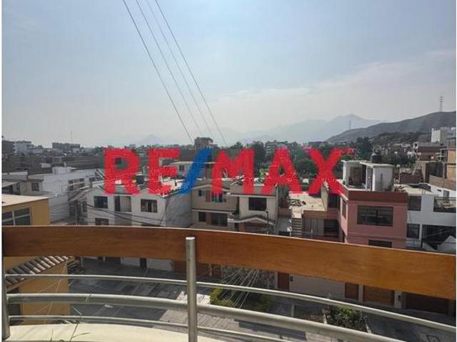 Se Vende Dpto Duplex + Terraza Los Olivos