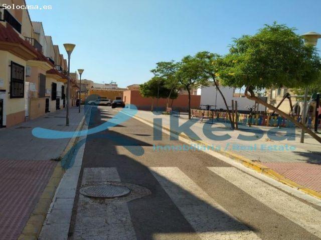 Se vende Dúplex en la localidad de Almería