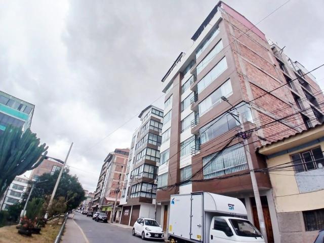 SE VENDE DUPLEX EN URB. SAN FRANCISCO WANCHAQ